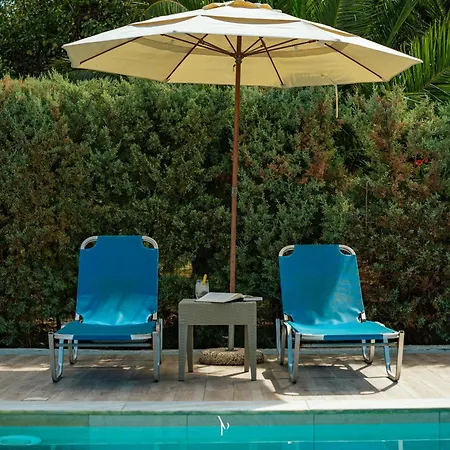 Apartmán Nancy's Budget With Pool & Jacuzzi By 