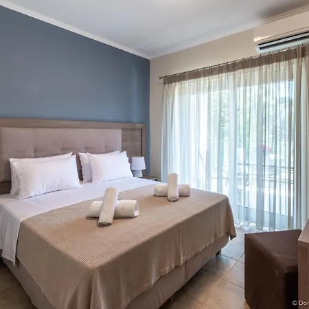 Nancy's Budget With Pool & Jacuzzi By 