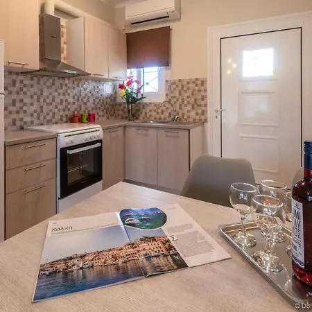 Nancy's Budget With Pool & Jacuzzi By 