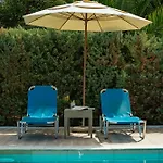 アパート Nancy's Budget With Pool & Jacuzzi By 