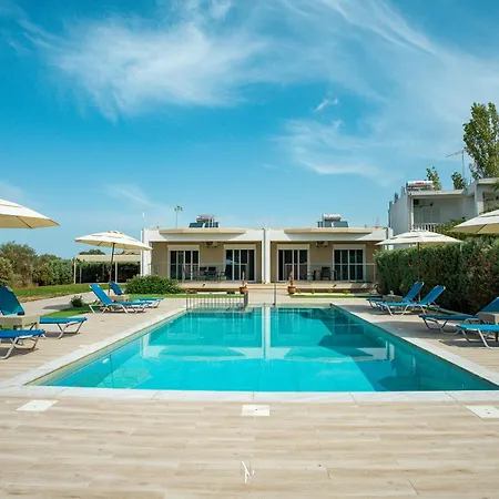 Nancy's Budget With Pool & Jacuzzi By 