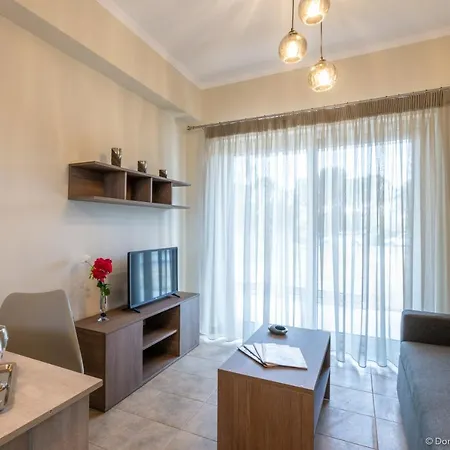 Nancy's Budget With Pool & Jacuzzi By 