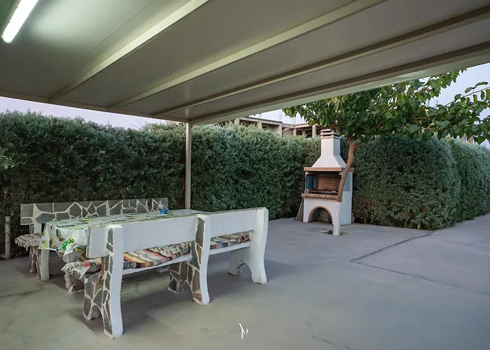 Nancy's Budget With Pool & Jacuzzi By 