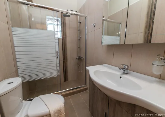 Apartment Nancy's Budget With Pool & Jacuzzi By 
