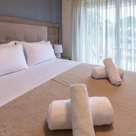 Nancy's Budget With Pool & Jacuzzi By 