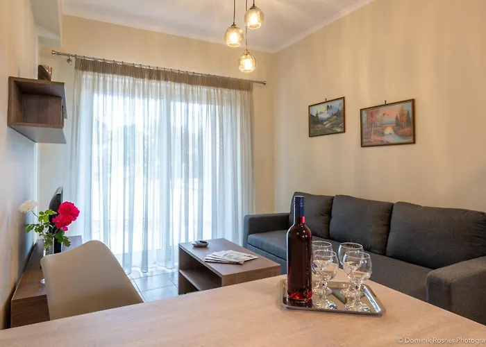 Daire Nancy's Budget With Pool & Jacuzzi By 